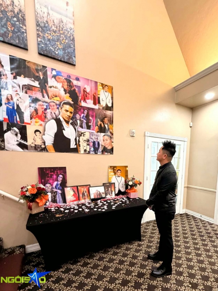 Ca sĩ Duy Trường, bạn thân của Kasim Hoàng Vũ, từ Florida đến Houston để viếng bạn.