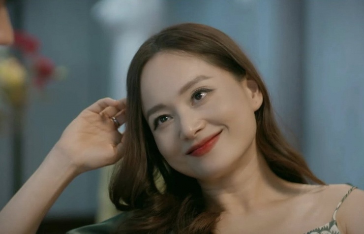 Tạo hình nhân vật phú bà Kiều Thơ của Lan Phương.&nbsp;