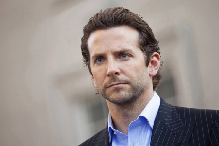  Bradley Cooper cũng nằm trong danh sách này. Nam diễn viên đã nhận tới 12 đề cử Oscar ở nhiều vai trò khác nhau với các dự án như "Silver Linings Playbook", "American Sniper", "A Star Is Born", "Joker", "Nightmare Alley" và gần đây là "Maestro", nhưng vẫn chưa có tượng vàng. 