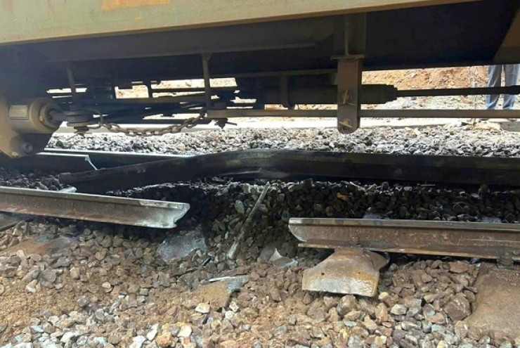 Sự cố đường sắt qua đèo Hải Vân