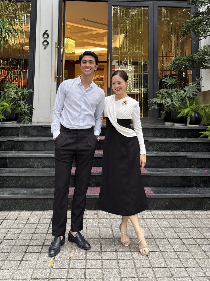 Lan Phương và Bình An ở hậu trường.