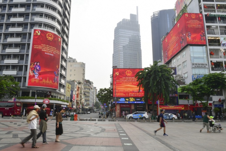 Cả nước sẵn sàng cho ngày bầu cử - 12