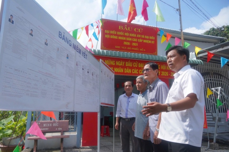 Cả nước sẵn sàng cho ngày bầu cử - 18