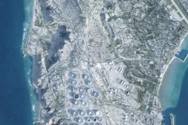 Mỹ tuyên bố tấn công hơn 90 mục tiêu quân sự trên đảo Kharg, Iran cảnh báo cứng rắn