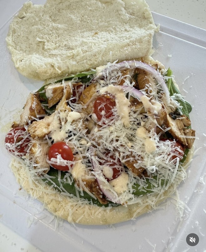 Hoa hậu Kỳ Duyên khiến người hâm mộ trầm trồ khi làm tiệc tại gia - 11