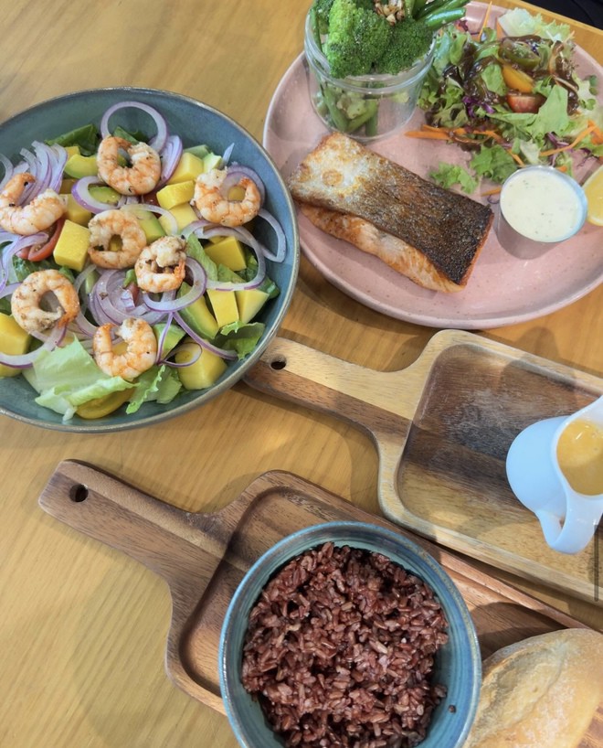 Hoa hậu Kỳ Duyên khiến người hâm mộ trầm trồ khi làm tiệc tại gia - 17