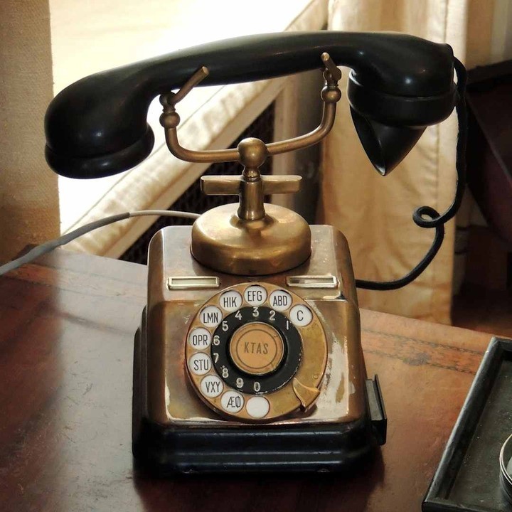 Điện thoại quay số phổ biến tại Mỹ những năm 1920. (Ảnh: Getty Images)