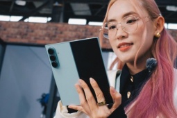 Galaxy Z Fold 8 sẽ không bị tăng giá nhờ....Apple