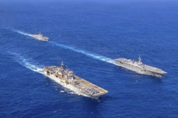 Sức mạnh tàu đổ bộ tấn công USS Tripoli của Mỹ đang tiến về Trung Đông