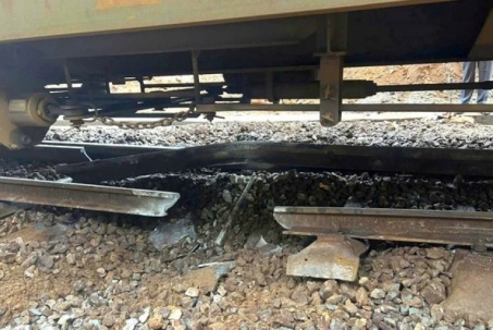 Sự cố đường sắt qua đèo Hải Vân