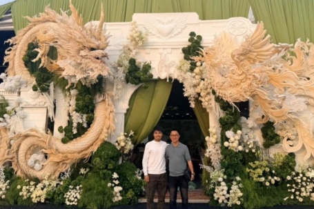 Rạp cưới 'rồng điêu khắc' hoành tráng của Đức Huy - Huyền Trang 'Mù Tạt'