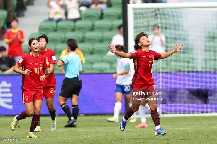 ĐT Trung Quốc đánh bại Đài Loan (Trung Quốc) nhờ 2 bàn thắng trong hiệp phụ