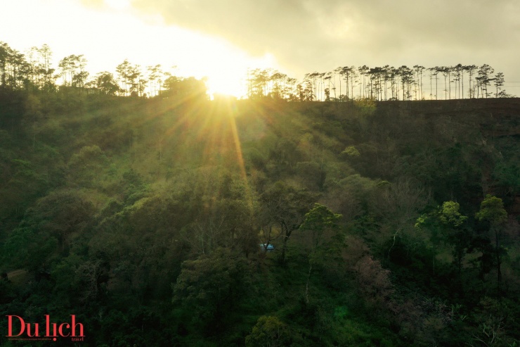 Hoàng hôn đầy chất thơ ở thiên đường nghỉ dưỡng Măng Đen - 11