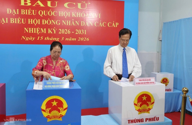 Lãnh đạo Đảng, Nhà nước đi bỏ phiếu - 11