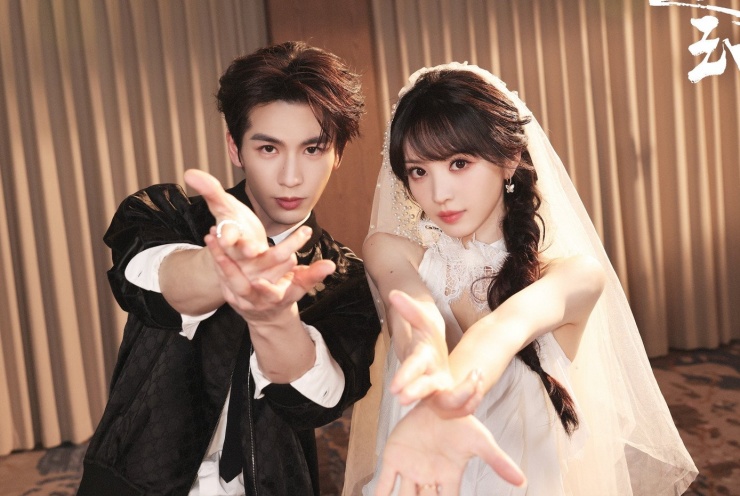 Bạn diễn Trương Lăng Hách và đoàn phim vướng lùm xùm khiến Điền Hi Vi bị ảnh hưởng.