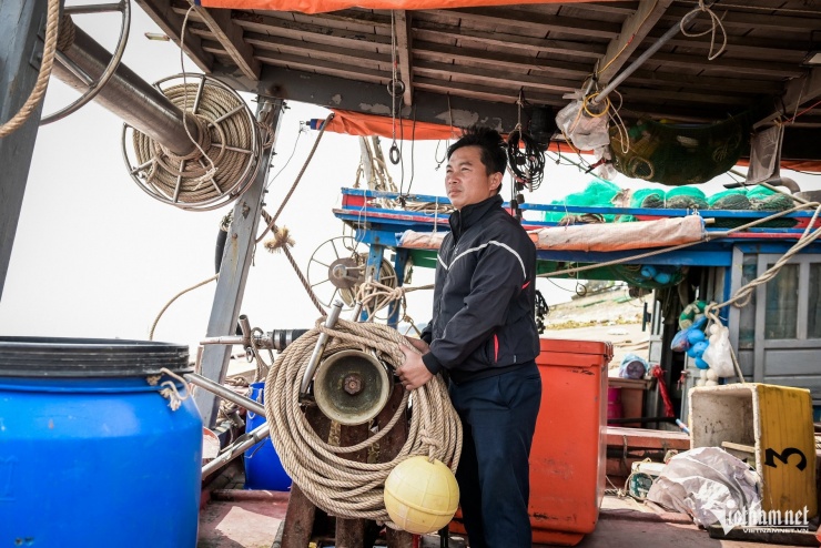 Cảnh khác lạ tại bến cá nổi tiếng Ninh Bình - 2