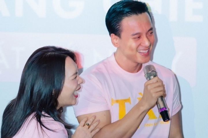 Mỹ Tâm, Mai Tài Phến gây 'sốt' khi thể hiện tình cảm