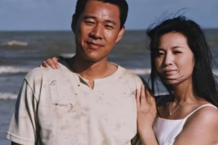 Cú twist bất ngờ chuyện vợ chồng ngôi sao đi nhặt rác kiếm sống trên đất Mỹ