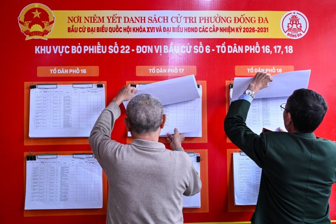 Người dân Hà Nội tại buổi diễn tập bầu cử. Ảnh: Giang Huy