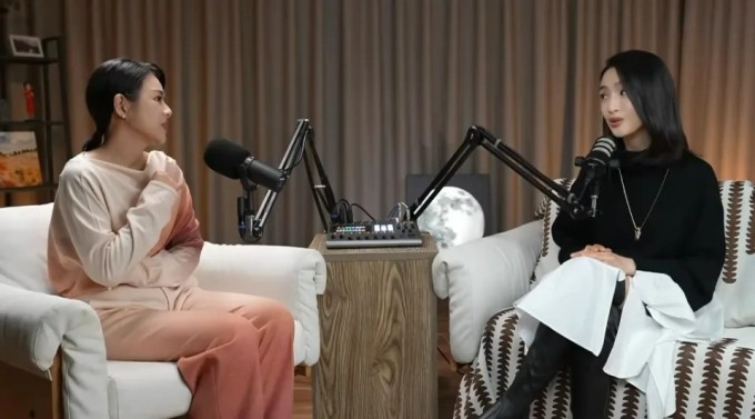 Lâm Y Thần chia sẻ trải nghiệm khó quên khi nằm viện. Ảnh: Weibo