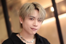 Bắt tạm giam nam ca sĩ 20 tuổi