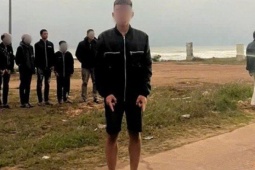 Nhóm thanh niên mang kiếm rượt chém người, nhưng bị nhầm đối thủ