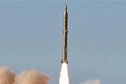 Iran lần đầu phóng 'tên lửa siêu nặng' trong chiến dịch trả đũa Mỹ - Israel