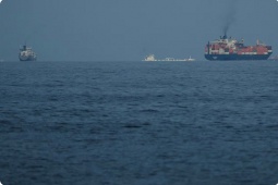 Trung Quốc và Anh phản hồi sau khi Tổng thống Mỹ Trump kêu gọi các nước hộ tống tàu qua eo biển Hormuz