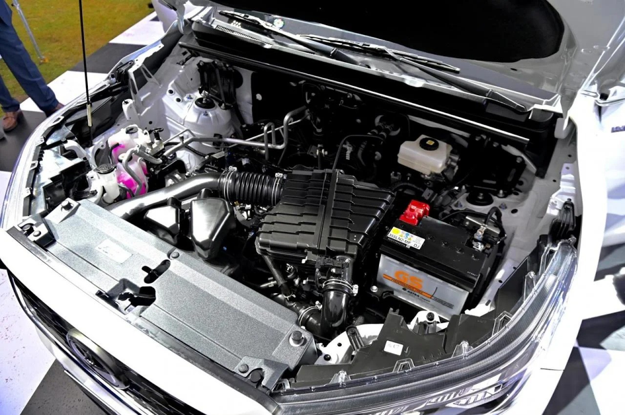 So sánh Toyota Innova và Honda CR-V: Lựa chọn xe gia đình hoàn hảo cho bạn - 7