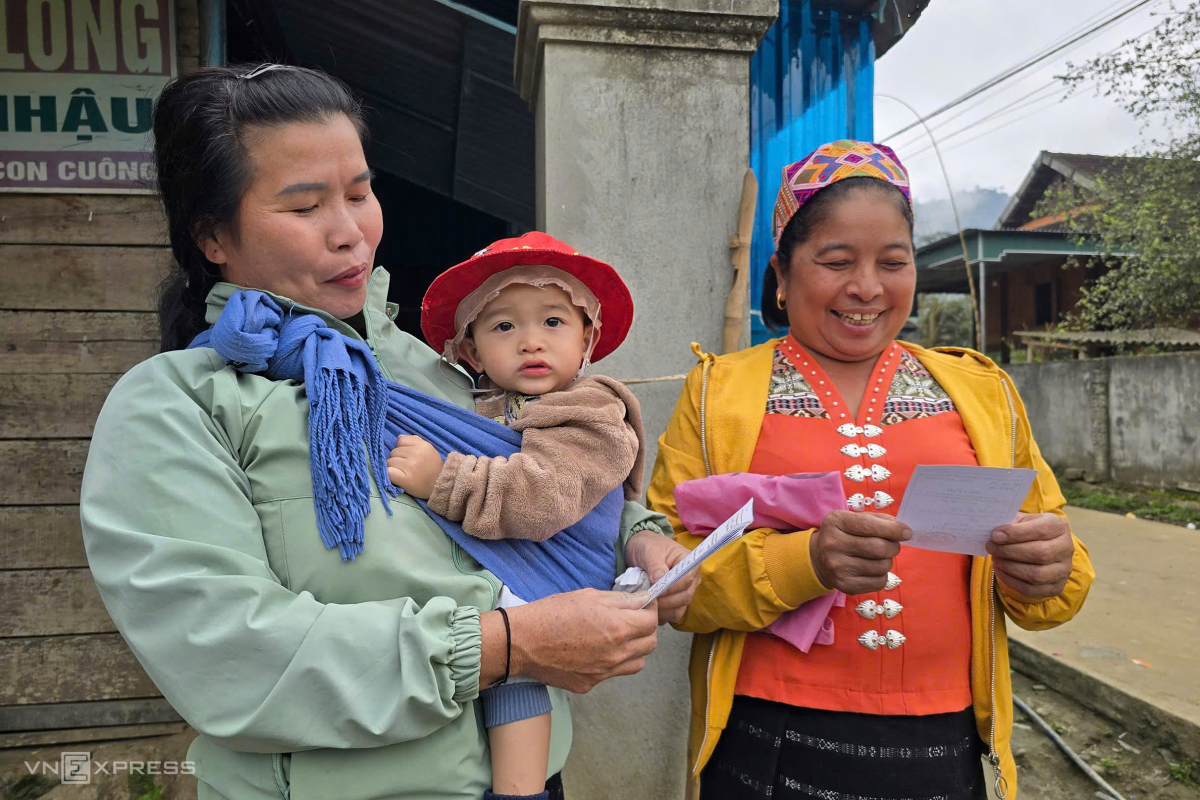 40% cử tri cả nước đã bỏ phiếu - 3