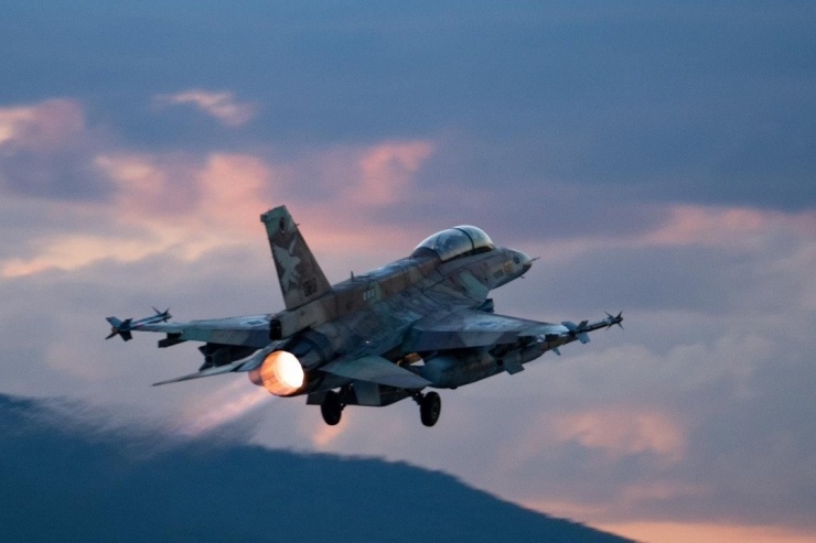 Israel sẽ tấn công Iran thêm ít nhất 3 tuần, Tehran từ chối đàm phán với Mỹ - 1