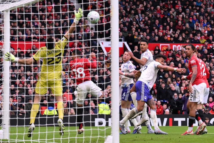 Casemiro ghi bàn thứ 7 trong mùa giải. Ảnh: EPA