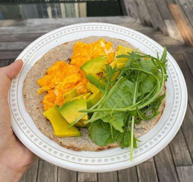 Bữa sáng khác lạ của Hà Tăng - 12