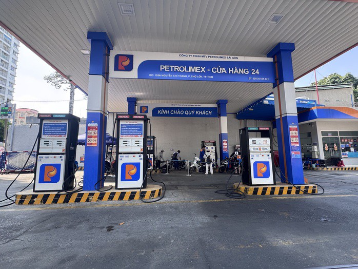 Tạo nguồn cung ứng xăng dầu