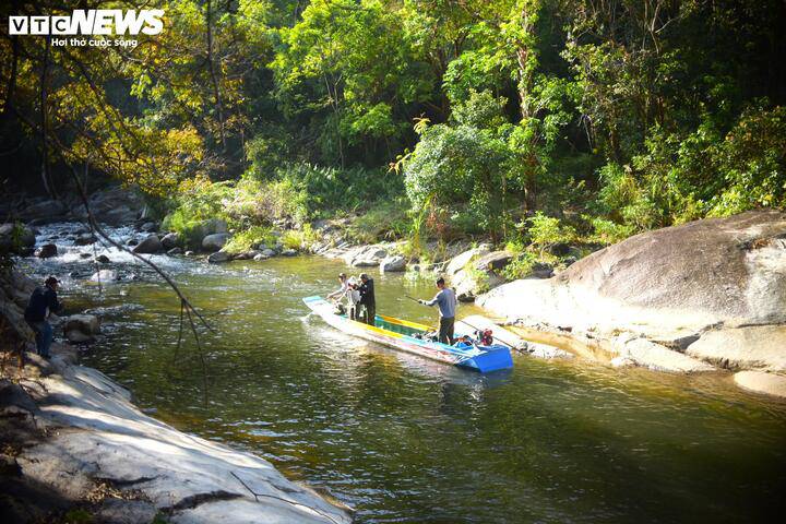 Ngược dòng sông Krông Nô săn loài cá quý hiếm ở Lâm Đồng cùng bà con K'Ho - 1