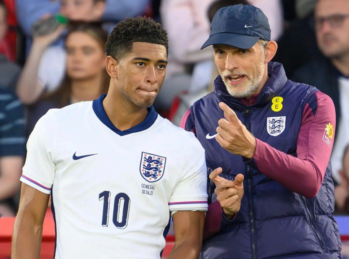 HLV Thomas Tuchel cùng ngôi sao Jude Bellingham. Ảnh: Alamy