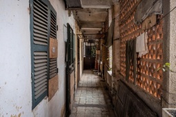 Bên trong những khu tập thể xuống cấp trên ‘đất vàng’ Hà Nội