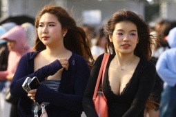 Biển người đổ về Mỹ Đình