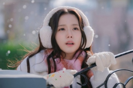 Thói quen giữ làn da trắng hồng của Jisoo