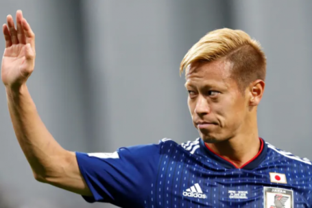 Bị cắt hợp đồng ở Mỹ sau phát biểu về Iran, ngôi sao Nhật Bản đáp trả