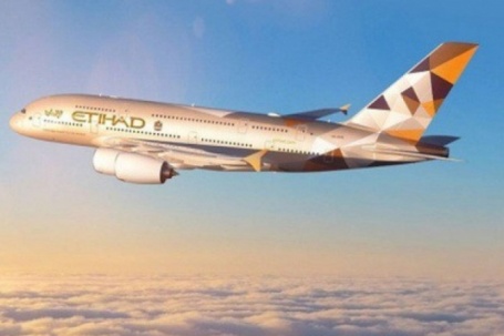 Xung đột Trung Đông tiếp tục ảnh hưởng hàng không và giá nhiên liệu, nhiều hãng bay tăng giá vé