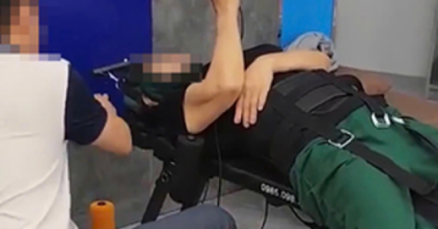 Tin quảng cáo "nổ", coi chừng cột sống mang họa