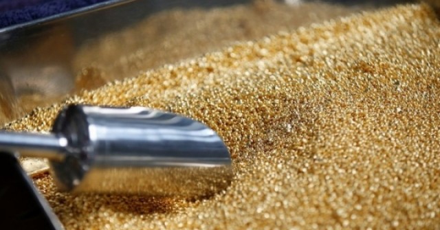 Giá vàng thế giới giảm về dưới 5.000 USD, dầu t...