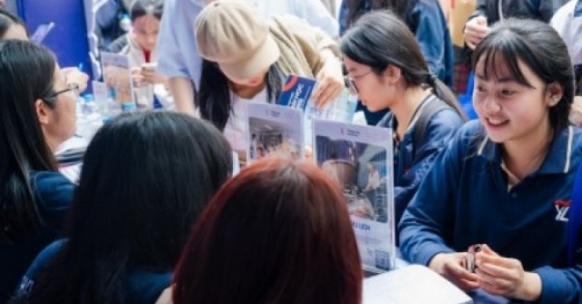 Nhóm ngành "hái ra tiền" bất chấp cơn bão AI: Đâu là lựa chọn vàng cho thí sinh