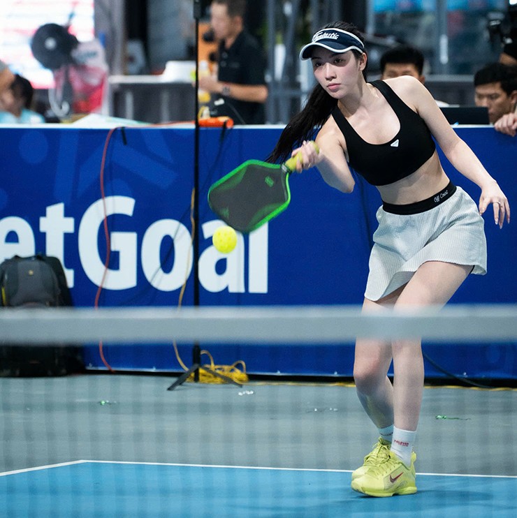 Ca sĩ nóng bỏng Diệp Anh giành á quân, tiền đạo Mạc Hồng Quân vô địch pickleball - 1