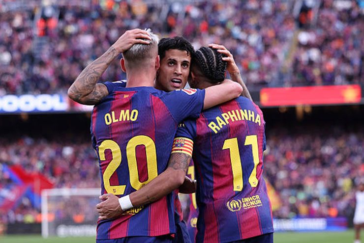 Barca tấn công hừng hực trước Sevilla và có trận thứ 3/4 trận gần nhất thắng với cách biệt 3 bàn