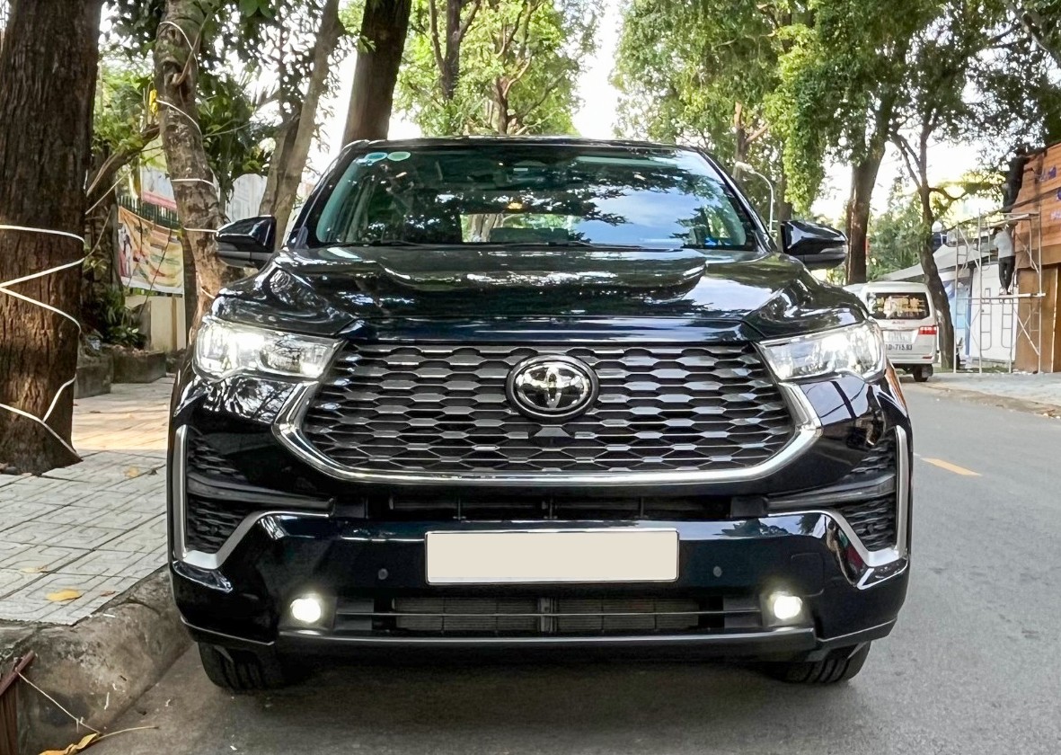 Tổng thể, Innova Cross Hybrid mang đến thiết kế hài hòa giữa tính thẩm mỹ và công năng sử dụng.