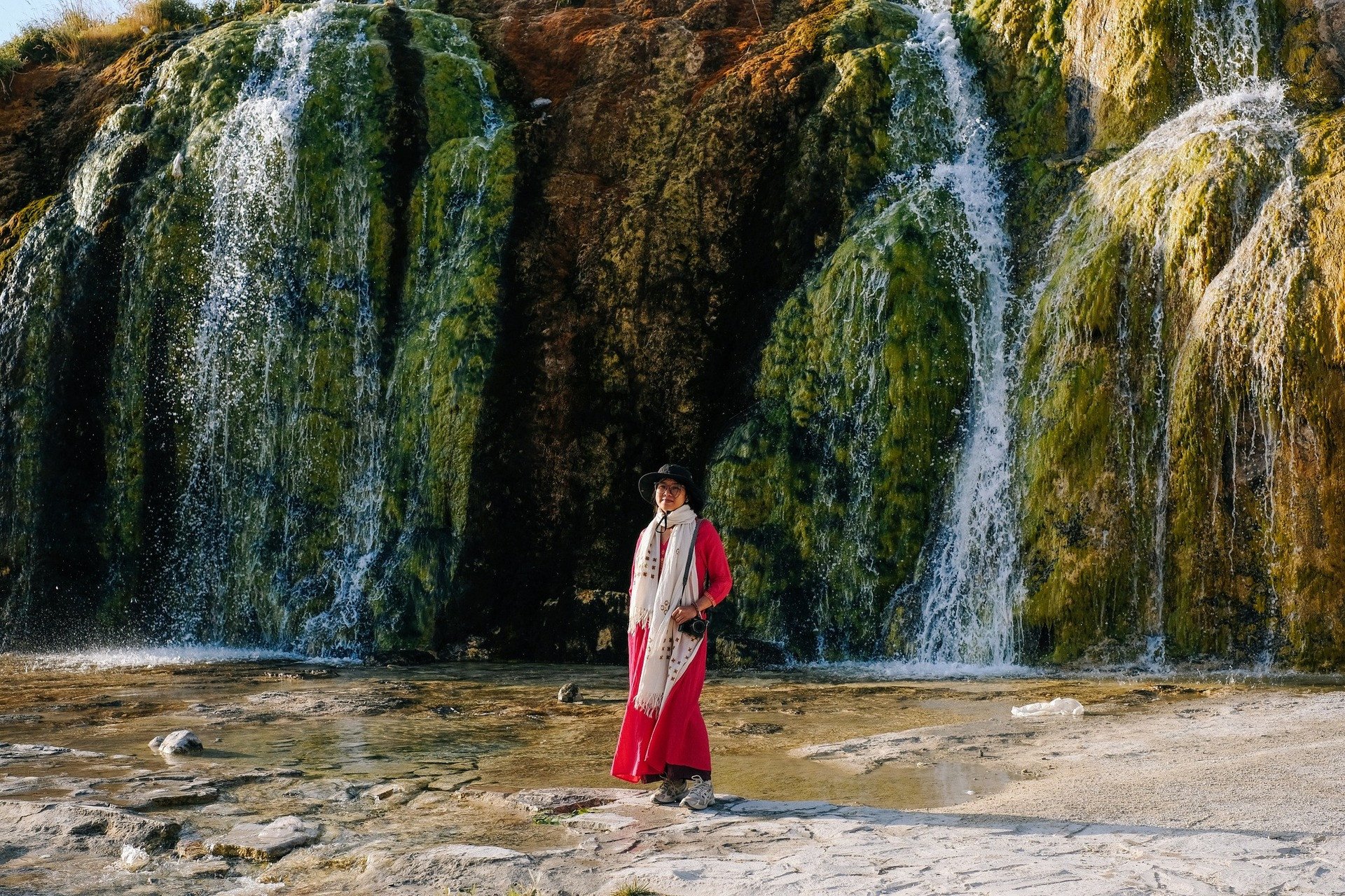 Cặp đôi ở Afghanistan 14 ngày để trải nghiệm quốc gia này