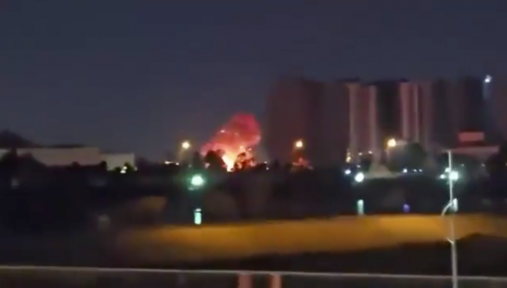 Đại sứ quán Mỹ tại Baghdad, Iraq bị tấn công. Ảnh từ mạng xã hội.