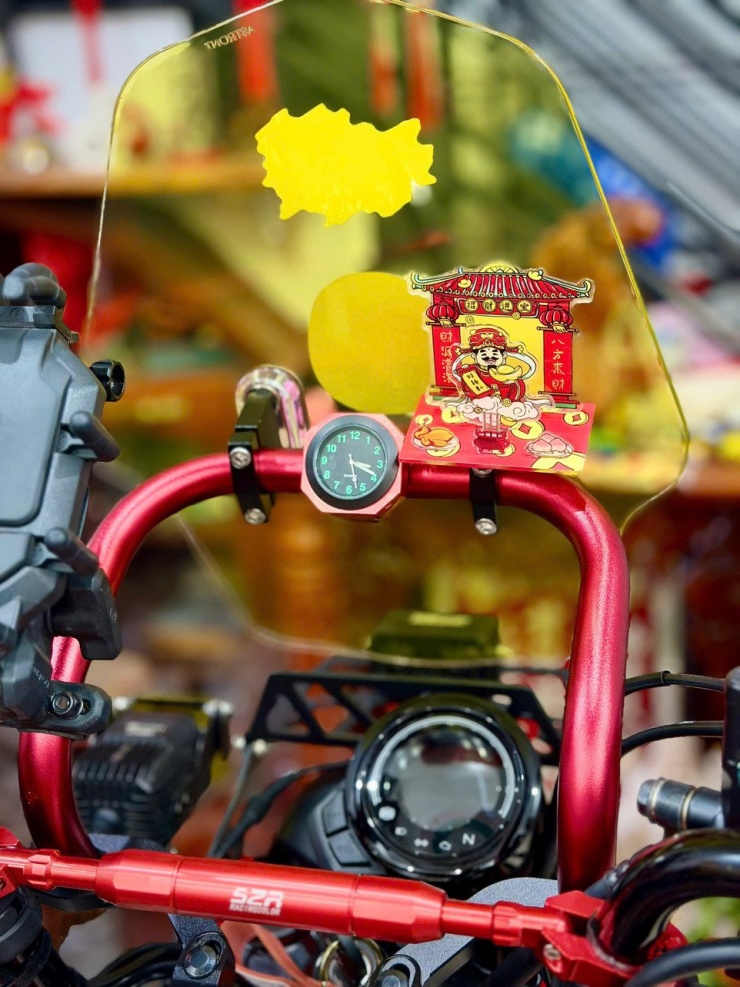 Honda CT125 độ theo phong cách 'cải lương' độc nhất của chủ xe Sài Gòn - 6